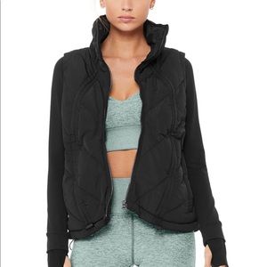 ALO Black cool breaker Yoga jacket Size S